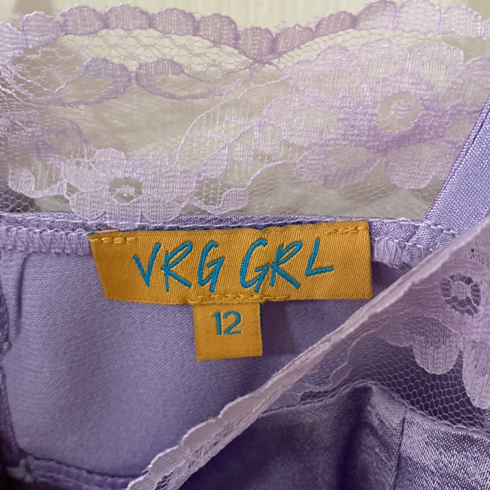 VRG GRL lilac silk crop - Picture 3 of 5